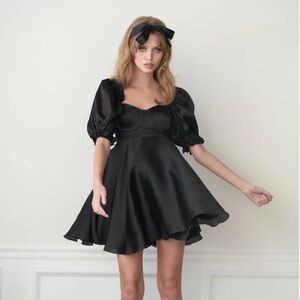 SELKIE BLACK SWAN PARLIAMENT DRESS